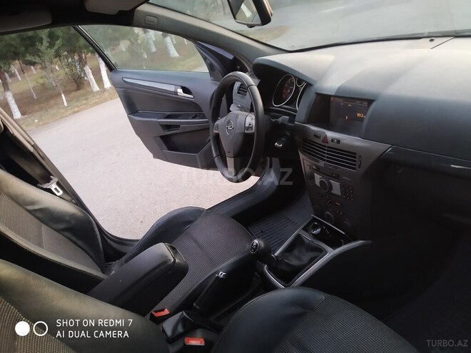 Opel Astra 2005, 215,321 km - 1.4 l - Bakı