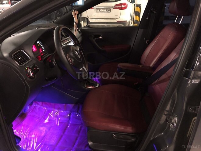 Volkswagen Polo 2012, 205,000 km - 1.6 л - Bakı