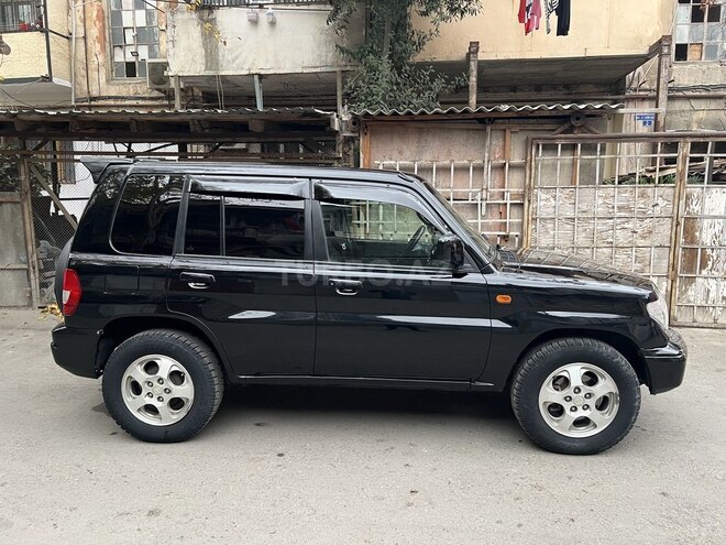 Mitsubishi Pajero io 2001, 350,000 km - 1.8 л - Bakı