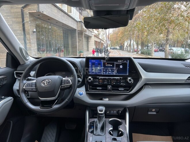 Toyota Highlander 2022, 22,000 km - 2.5 л - Bakı