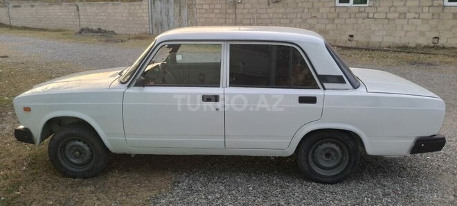 LADA (VAZ) 2107 1999, 10,000 km - 1.6 l - Yevlax