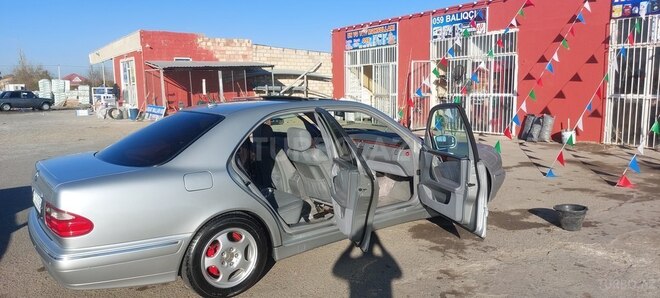 Mercedes E 240 2001, 334,000 km - 2.4 l - Tərtər