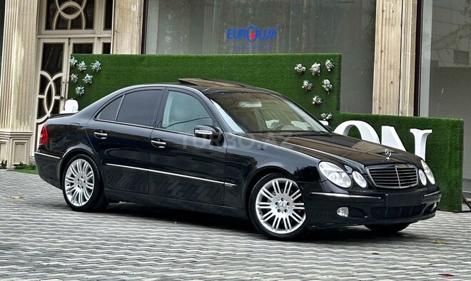 Mercedes E 320 2002, 200,000 km - 3.2 l - Bakı