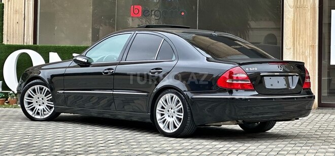 Mercedes E 320 2002, 200,000 km - 3.2 l - Bakı
