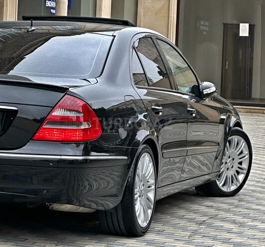 Mercedes E 320 2002, 200,000 km - 3.2 l - Bakı