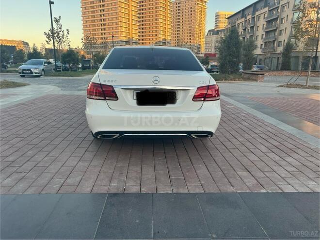 Mercedes E 220 2013, 178,503 km - 2.2 л - Bakı