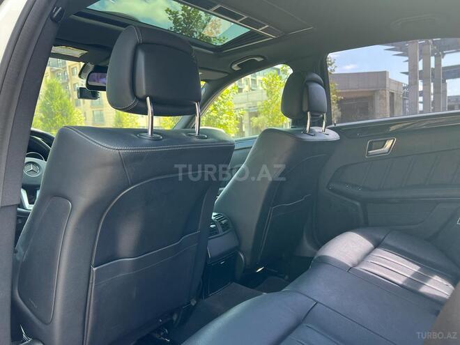 Mercedes E 220 2013, 178,503 km - 2.2 л - Bakı