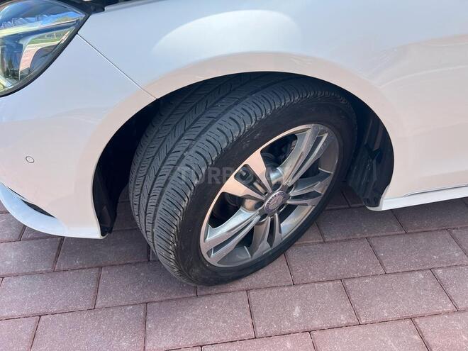 Mercedes E 220 2013, 178,503 km - 2.2 л - Bakı