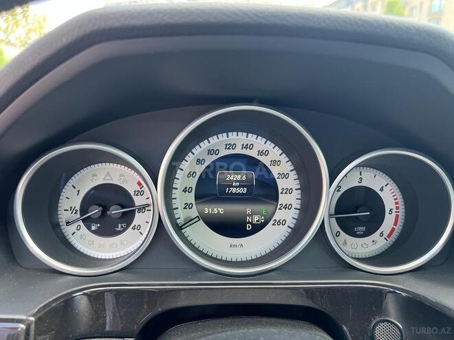 Mercedes E 220 2013, 178,503 km - 2.2 л - Bakı