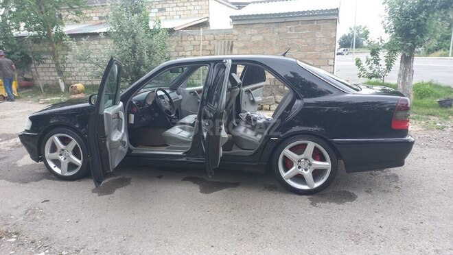 Mercedes C 230 1999, 563,800 km - 2.3 l - Zərdab