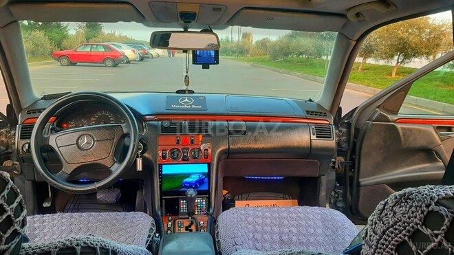 Mercedes E 220 1997, 460,000 km - 2.2 l - Sumqayıt