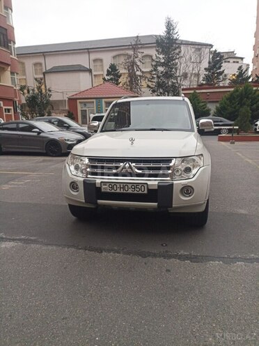 Mitsubishi Pajero 2010, 130,000 km - 3.5 л - Bakı