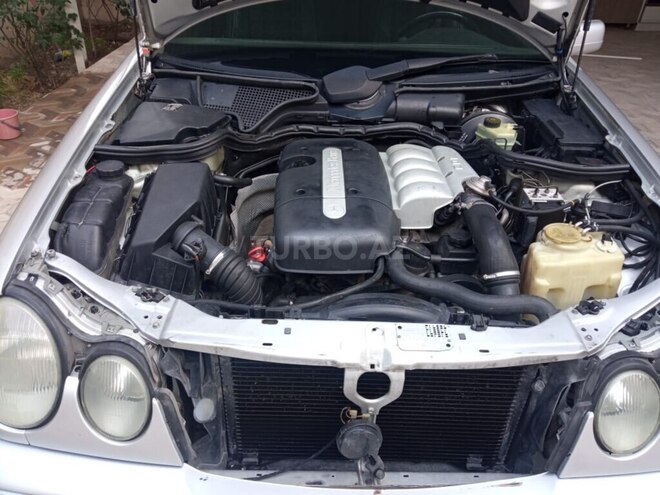 Mercedes E 220 1999, 490,000 km - 2.2 l - Bakı