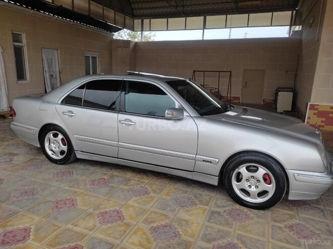 Mercedes E 270 1999, 443,817 km - 2.7 l - Bakı