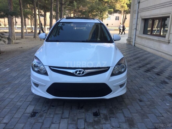 Hyundai i30 2011, 180,000 km - 1.6 л - Bakı