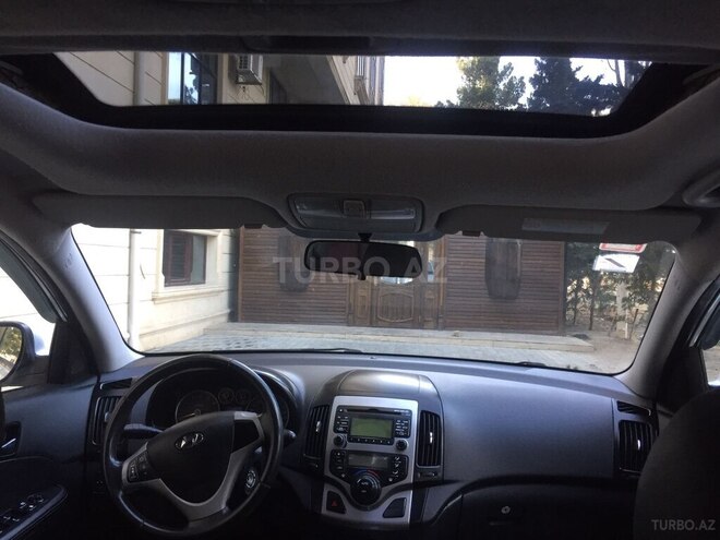 Hyundai i30 2011, 180,000 km - 1.6 л - Bakı