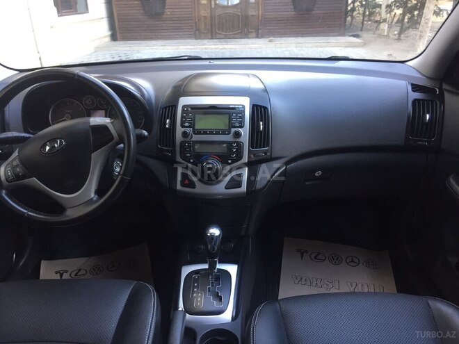 Hyundai i30 2011, 180,000 km - 1.6 л - Bakı