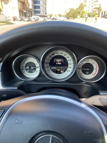 Mercedes E 220 2015, 210,000 km - 2.2 l - Bakı