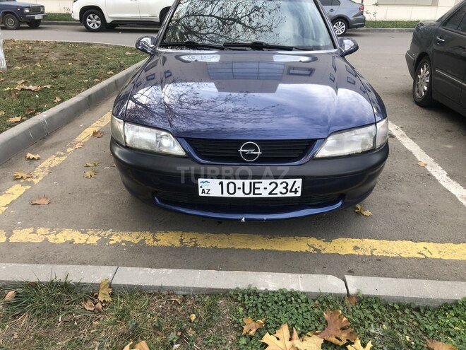 Opel Vectra 1996, 330,000 km - 2.0 l - Qazax