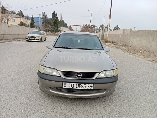 Opel Vectra 1997, 390,000 km - 1.6 л - Sumqayıt