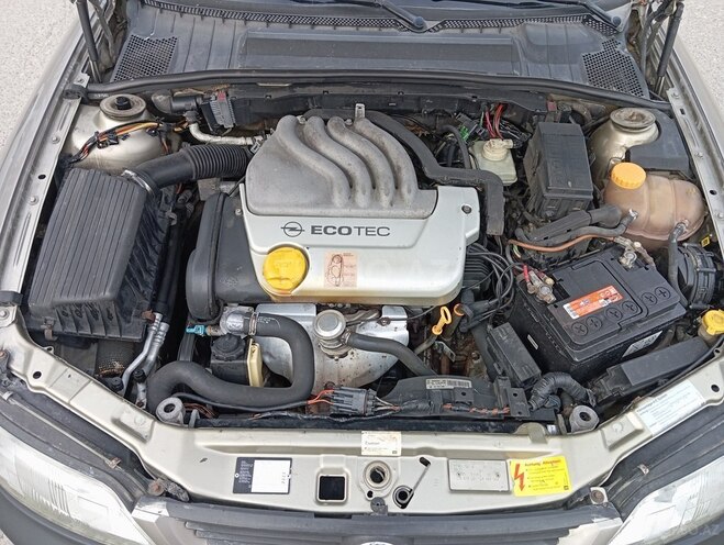 Opel Vectra 1997, 390,000 km - 1.6 л - Sumqayıt