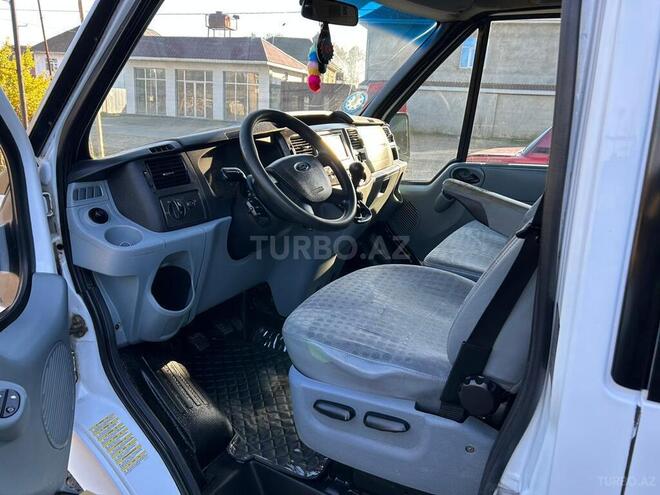 Ford Transit 2010, 493,688 km - 2.4 l - Astara