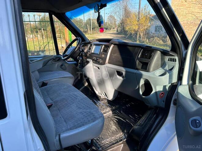 Ford Transit 2010, 493,688 km - 2.4 l - Astara