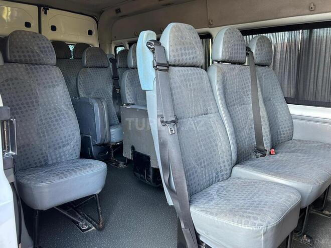 Ford Transit 2010, 493,688 km - 2.4 l - Astara