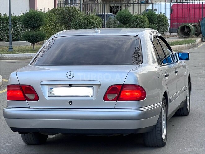 Mercedes E 240 1999, 225,013 km - 2.4 l - Gəncə