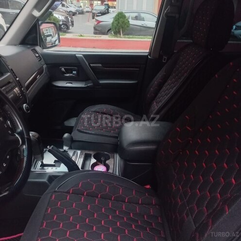 Mitsubishi Pajero 2010, 130,000 km - 3.5 л - Bakı