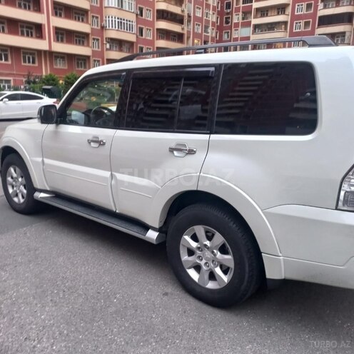Mitsubishi Pajero 2010, 130,000 km - 3.5 л - Bakı