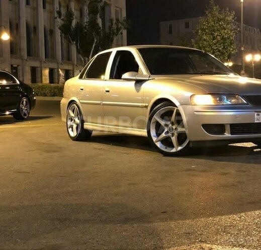Opel Vectra 2000, 188,000 km - 2.0 l - Qazax