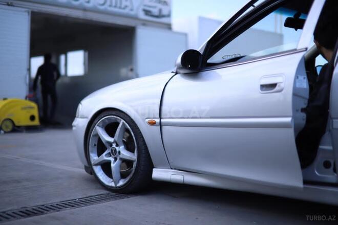Opel Vectra 2000, 188,000 km - 2.0 l - Qazax