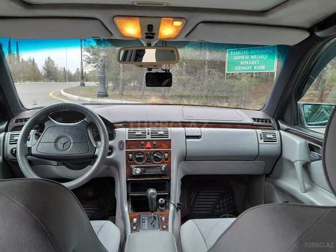 Mercedes E 230 1995, 257,000 km - 2.3 l - Gəncə