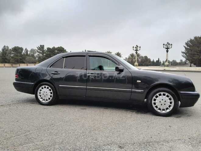 Mercedes E 230 1995, 257,000 km - 2.3 l - Gəncə