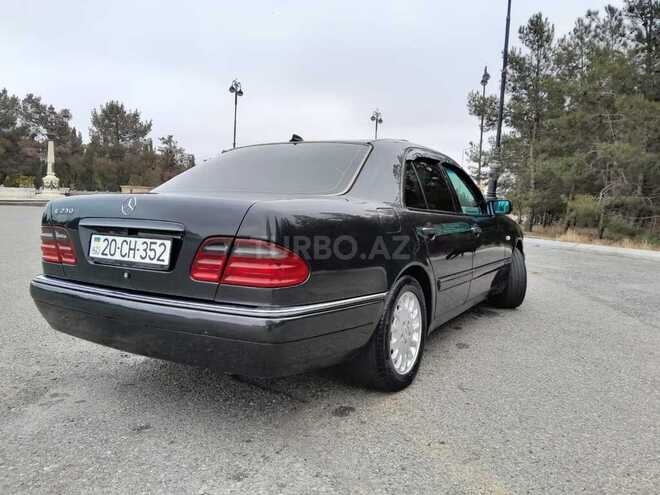 Mercedes E 230 1995, 257,000 km - 2.3 l - Gəncə