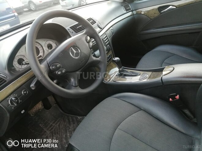 Mercedes E 220 2006, 351,000 km - 2.2 л - Bakı