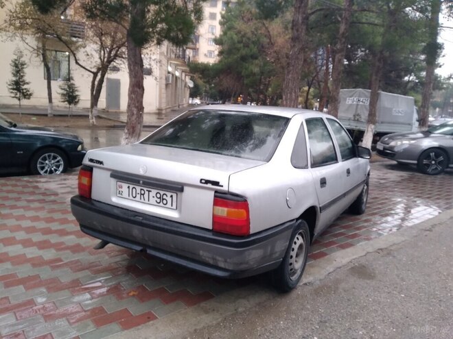 Opel Vectra 1991, 341,000 km - 1.7 l - Xırdalan