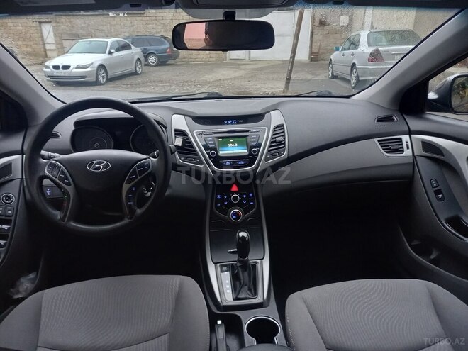 Hyundai Elantra 2015, 157,555 km - 1.8 l - Bakı