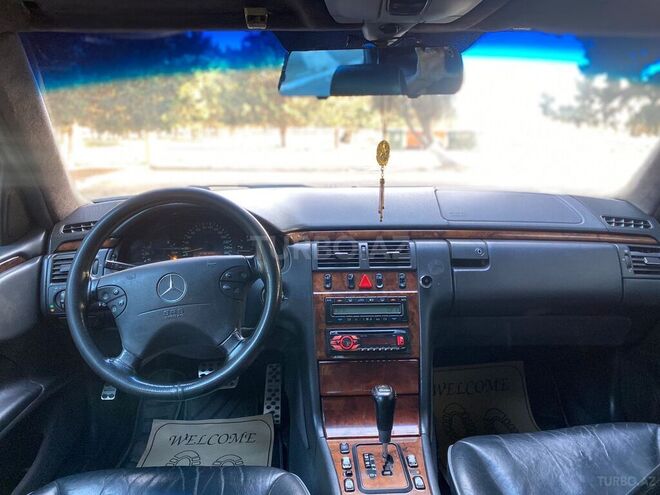 Mercedes E 270 1999, 350,000 km - 2.7 l - Bakı