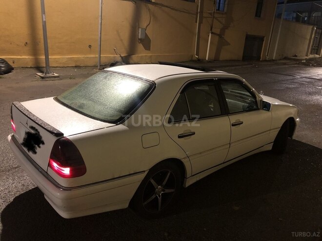 Mercedes C 220 1996, 290,000 km - 2.2 л - Bakı