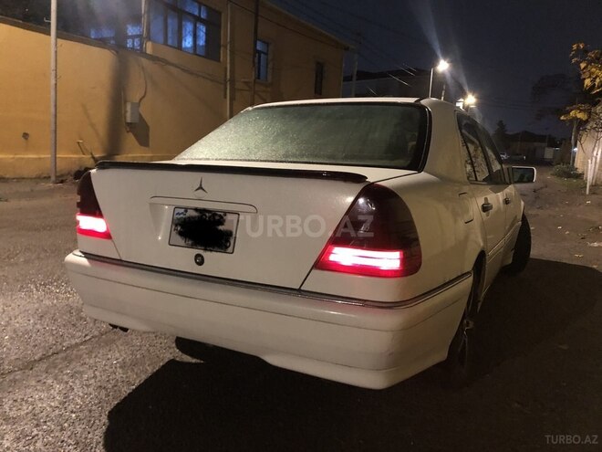 Mercedes C 220 1996, 290,000 km - 2.2 л - Bakı