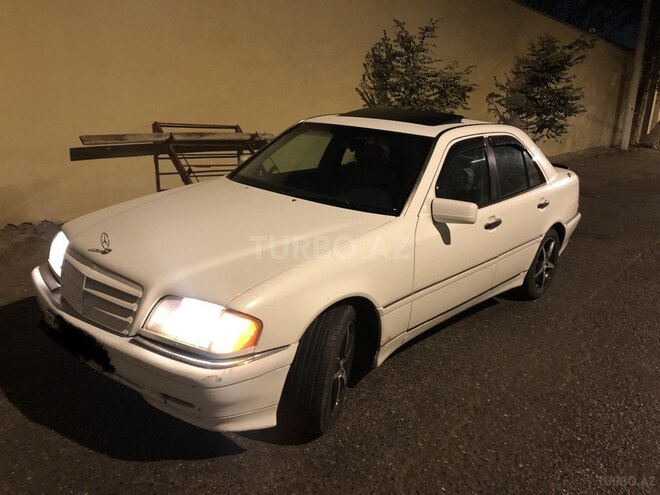Mercedes C 220 1996, 290,000 km - 2.2 л - Bakı