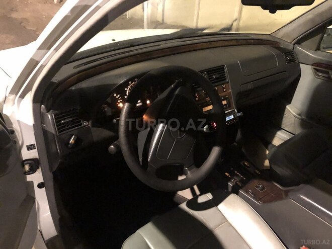 Mercedes C 220 1996, 290,000 km - 2.2 л - Bakı