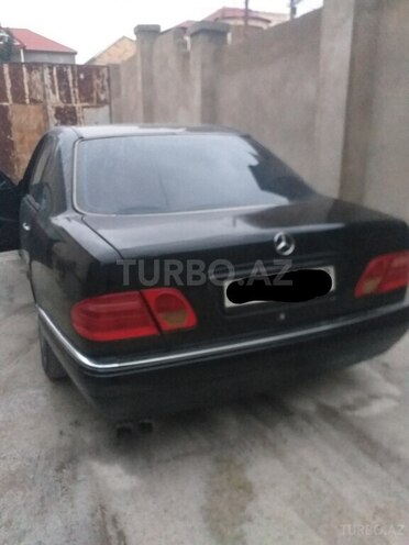 Mercedes E 240 1999, 316,507 km - 2.4 l - Bakı