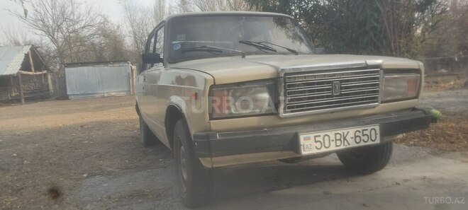 LADA (VAZ) 2107 1983, 30,000 km - 1.6 l - Ucar
