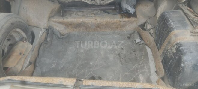 LADA (VAZ) 2107 1983, 30,000 km - 1.6 l - Ucar