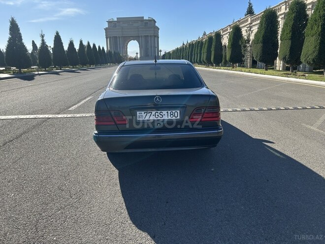 Mercedes E 220 2000, 500,000 km - 2.2 l - Gəncə