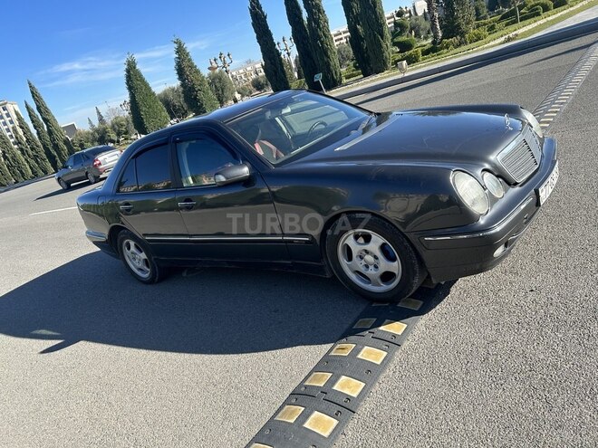 Mercedes E 220 2000, 500,000 km - 2.2 l - Gəncə