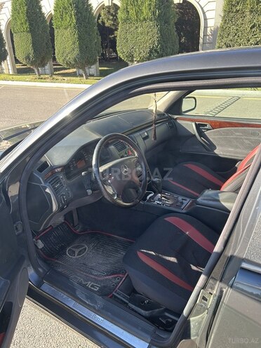 Mercedes E 220 2000, 500,000 km - 2.2 l - Gəncə